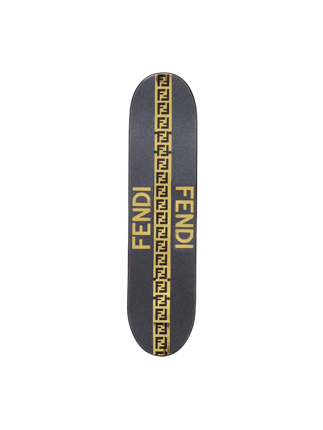 Skateboard in legno con logo a contrasto 7AS109 AJI4F0QU2 FENDI
