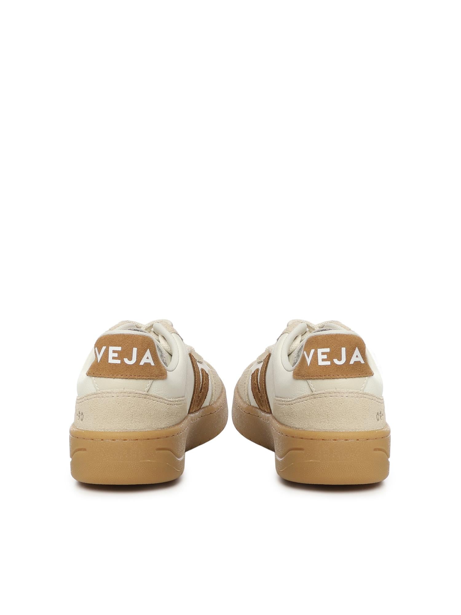Sneakers V-90<BR/> VD2020915 VEJA