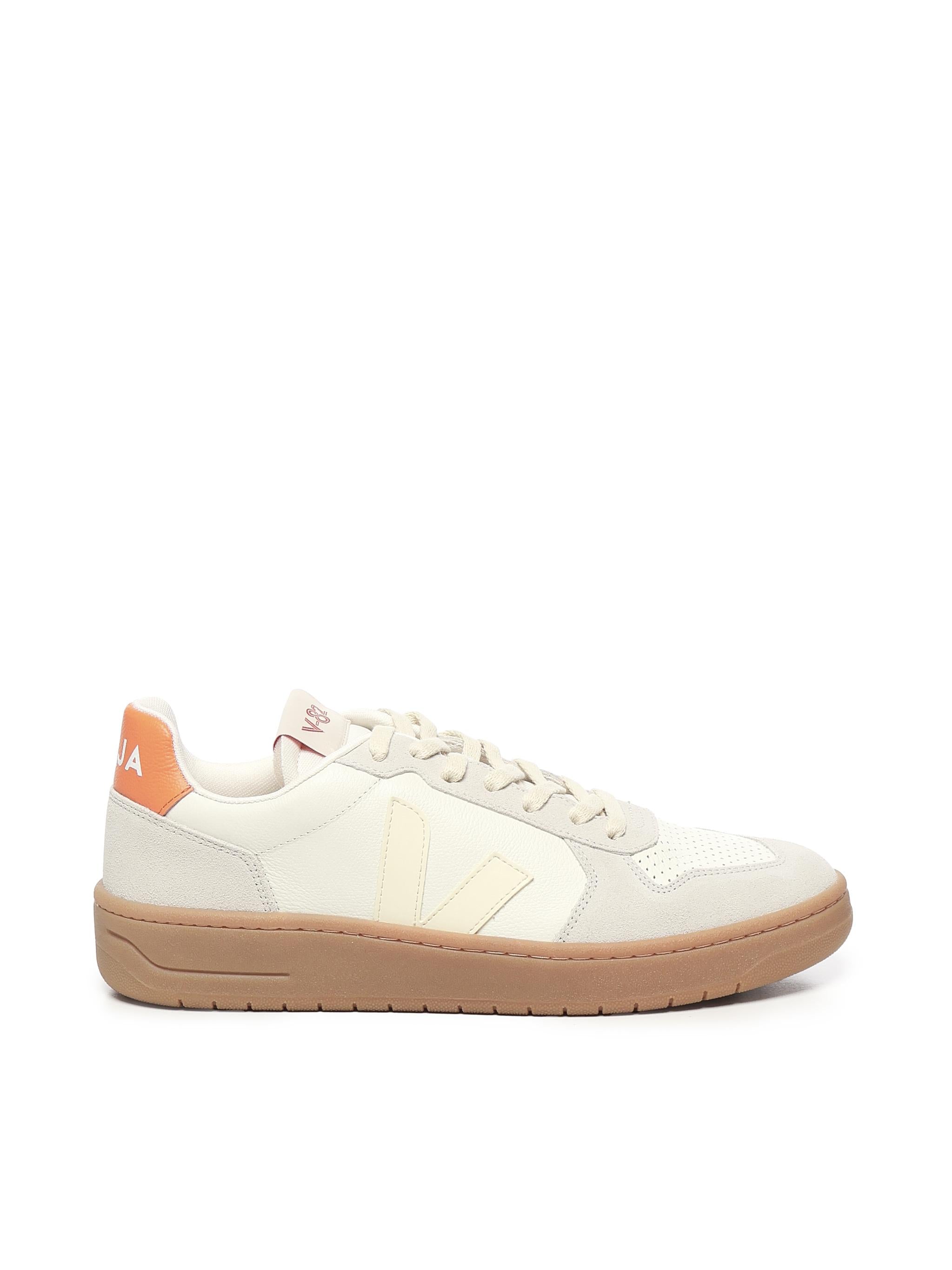 Sneakers V-82<BR/> VE3320758 VEJA