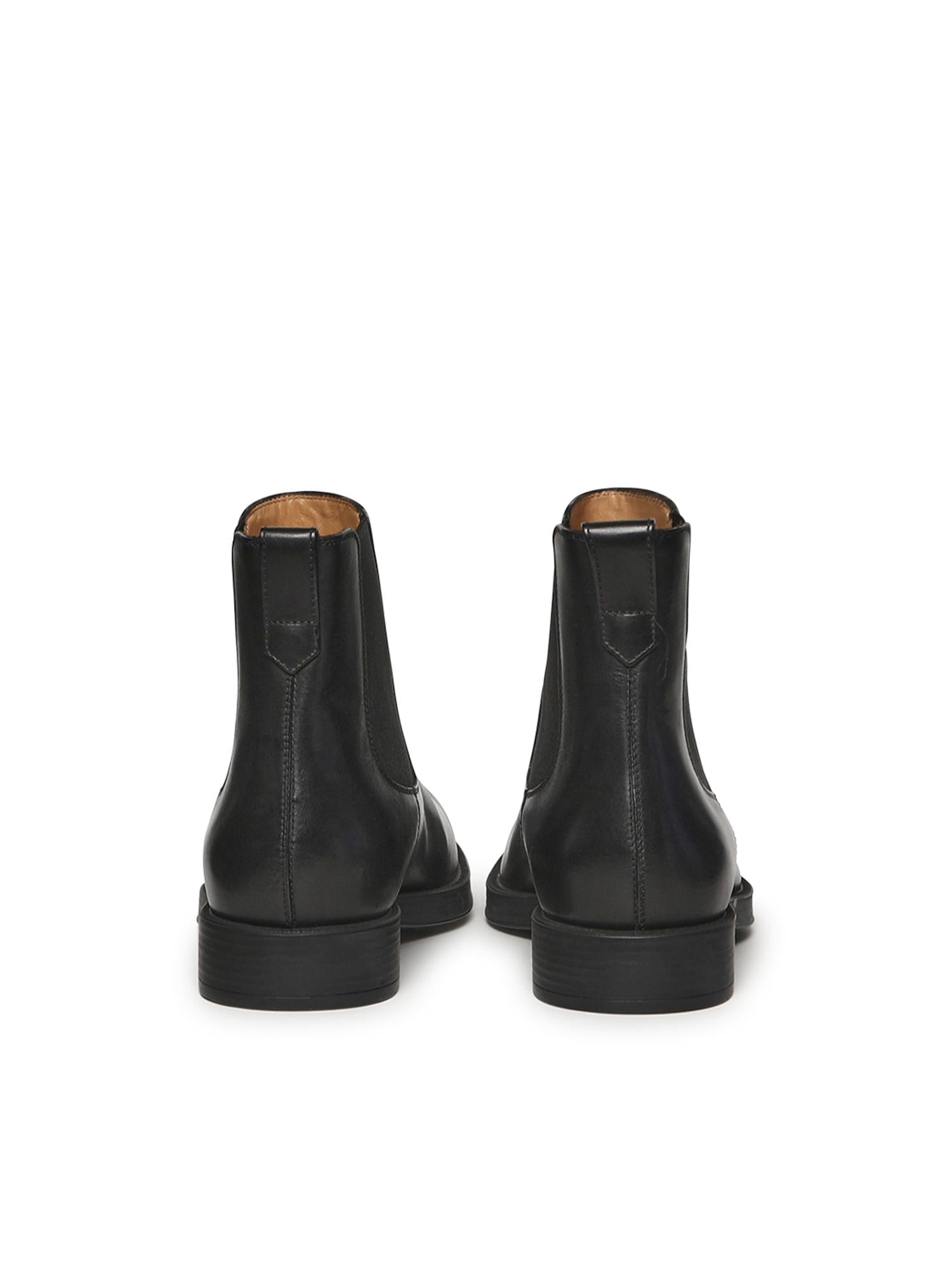 Stivaletto Chelsea in pelle XXM75L00P20D90 B999 TOD'S