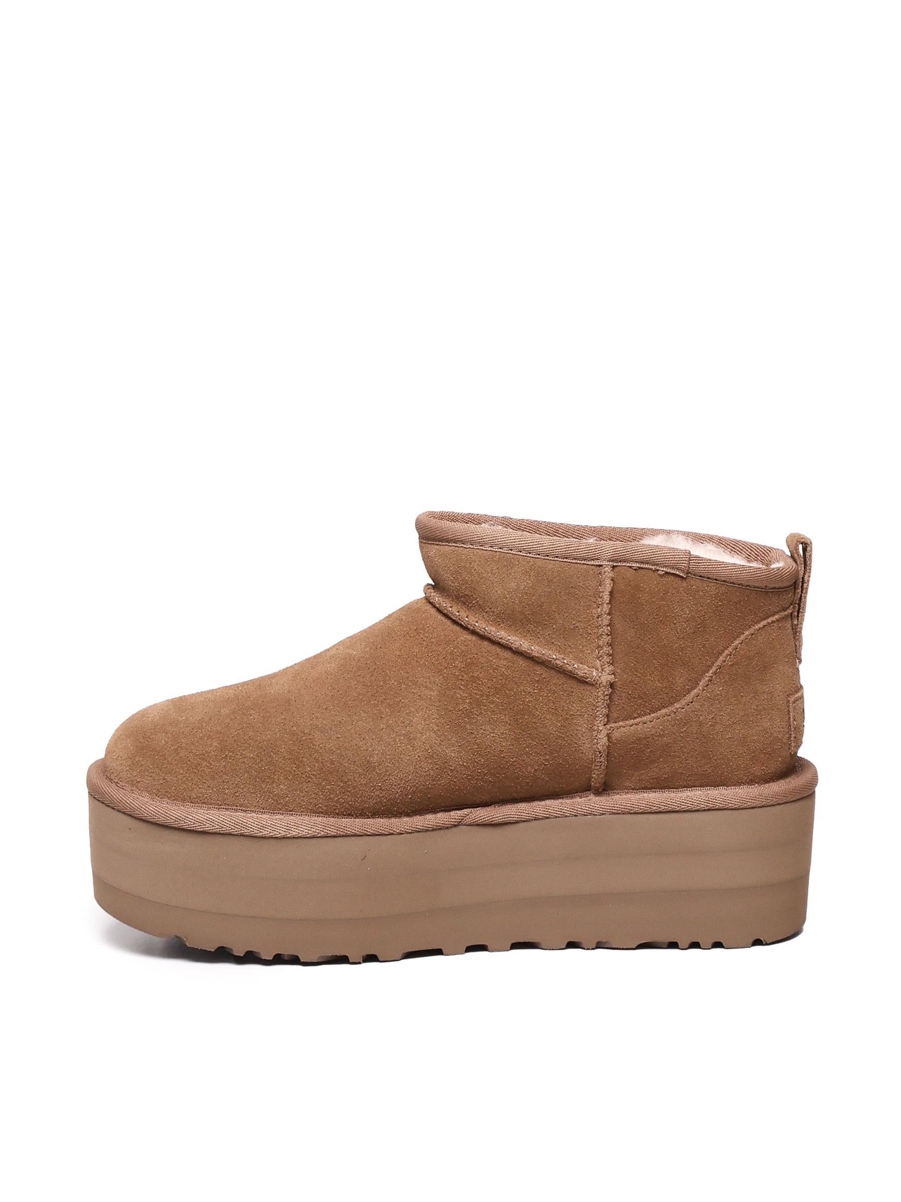 Stivali Classic Ultra Mini con plateau 1135092 CHE UGG