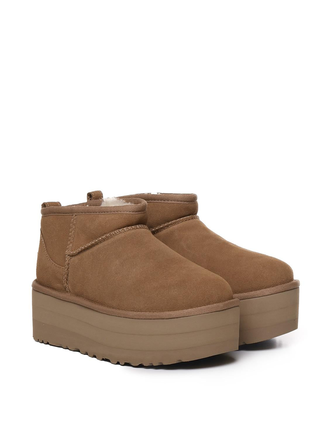 Stivali Classic Ultra Mini con plateau 1135092 CHE UGG