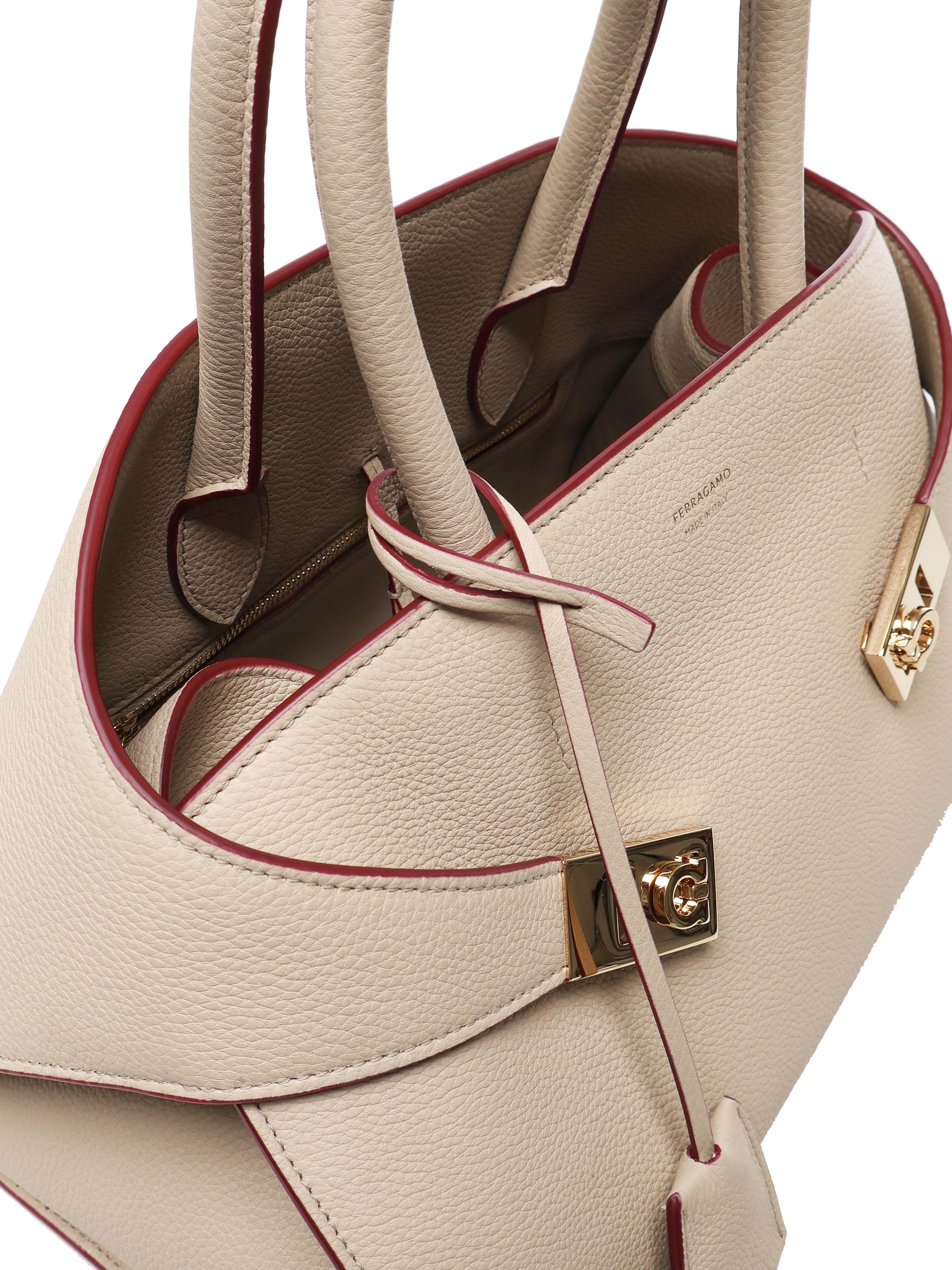 Borsa a mano Hug (M) 215608 779053034 FERRAGAMO