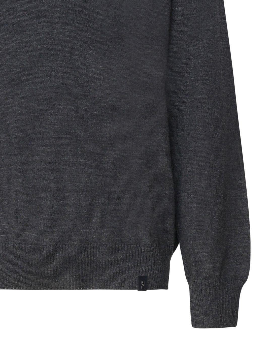 Maglioncino dolcevita in lana NMMC1492440CQT B800 FAY