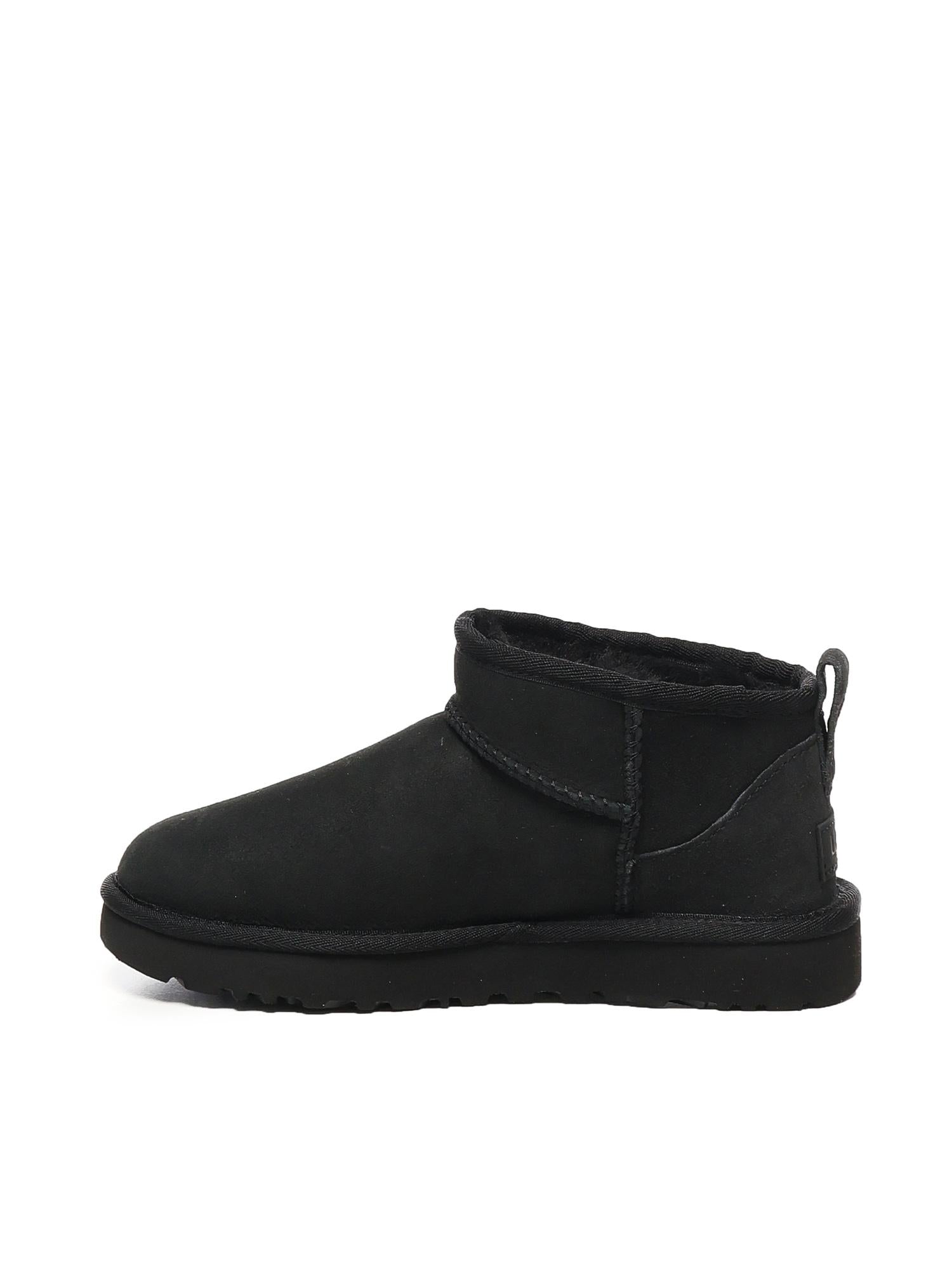 Stivaletti classic ultra mini in suede 1116109 BLK UGG