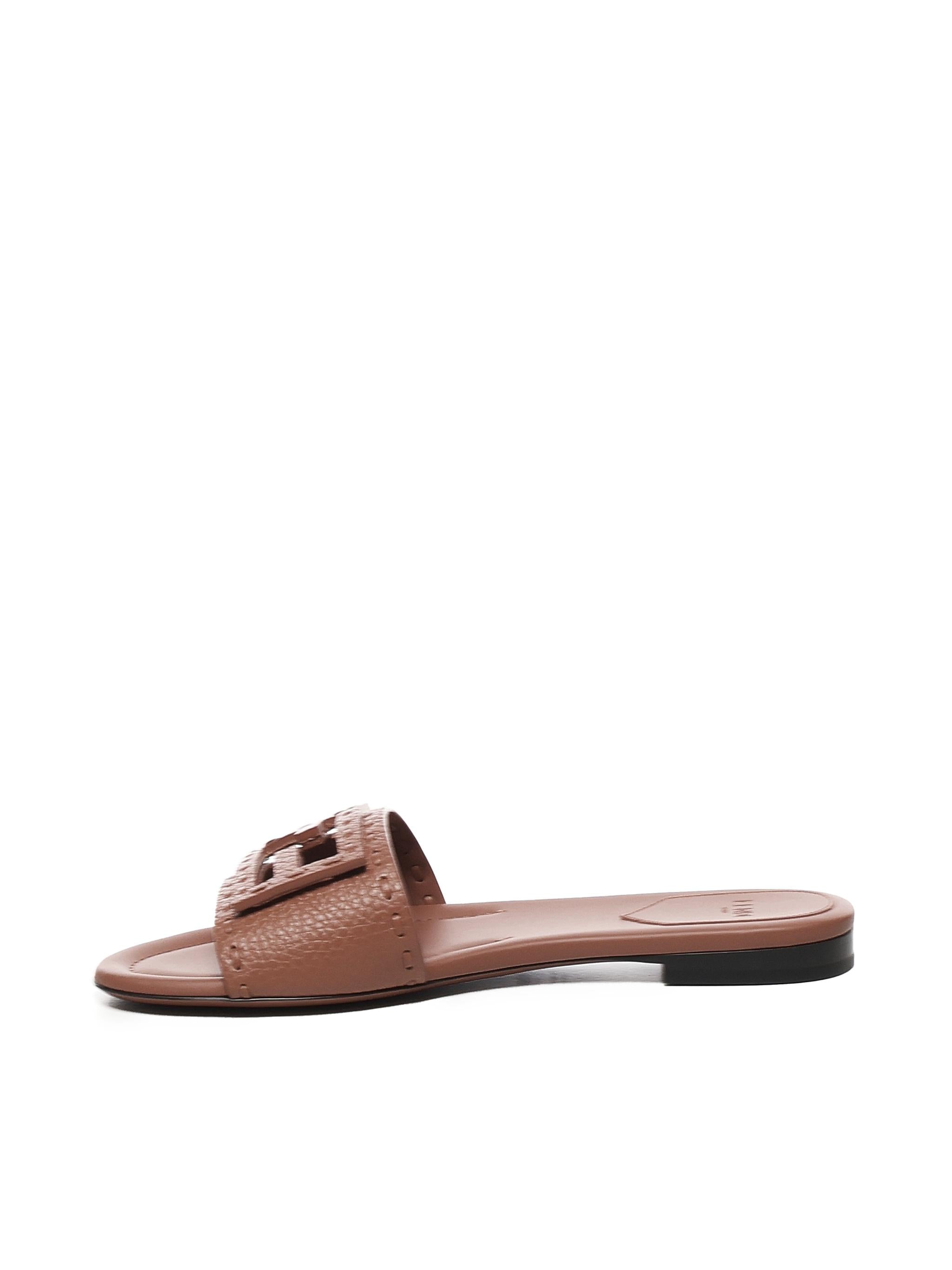 Slides Baguette in pelle 8R8136 AQY2F1STQ FENDI