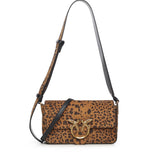Borsa a spalla "Love One Slouchy" in suede leopardato 106244 A32AM35Q PINKO