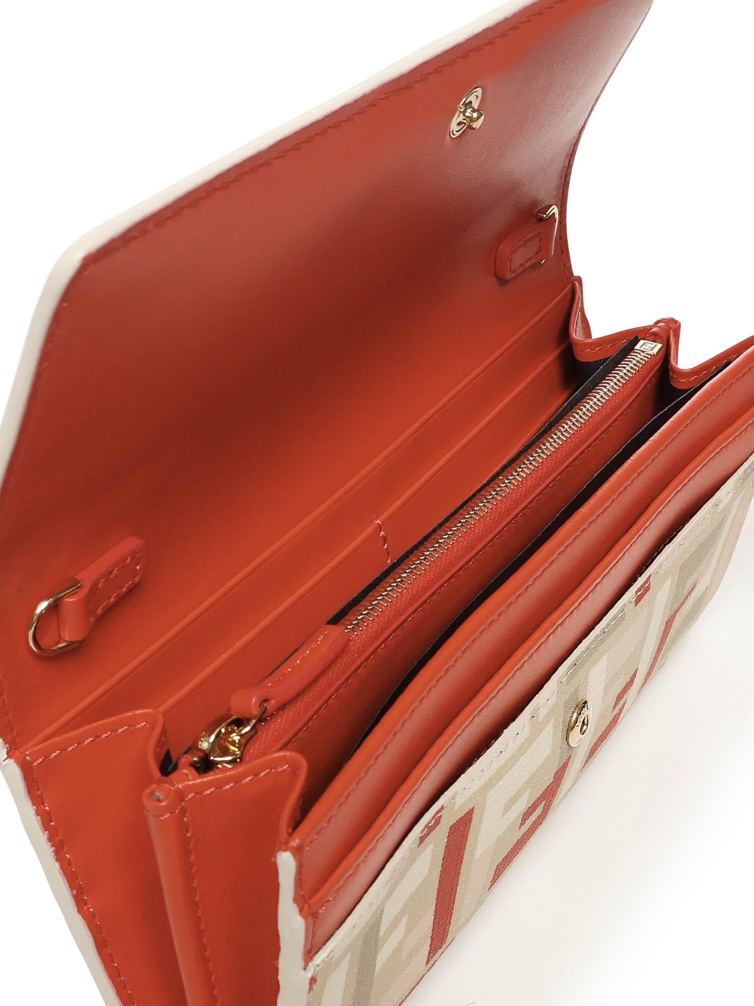 Portafoglio continental con catena FF<BR/> 8M0365 AV1YF1SY7 FENDI