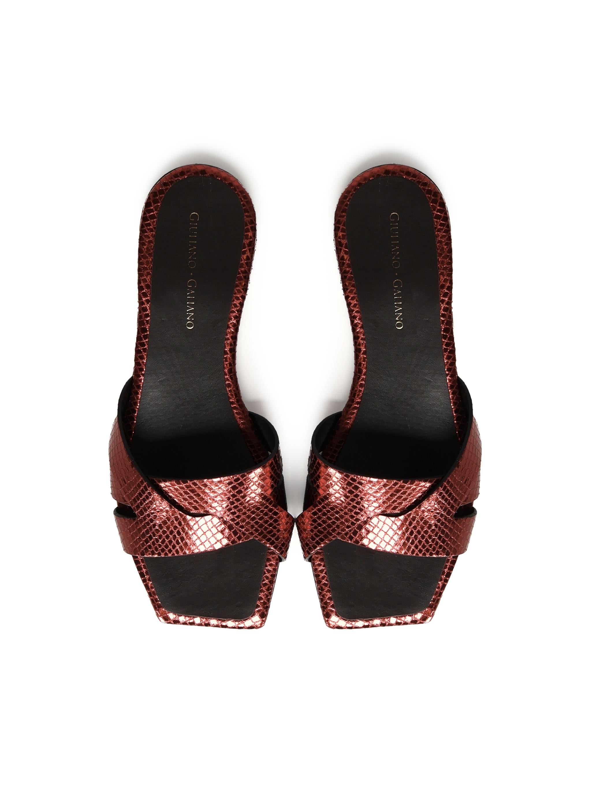 Sandali piatti Miryam<BR/> MIRYAM RETTILE BORDEAUX GIULIANO GALIANO