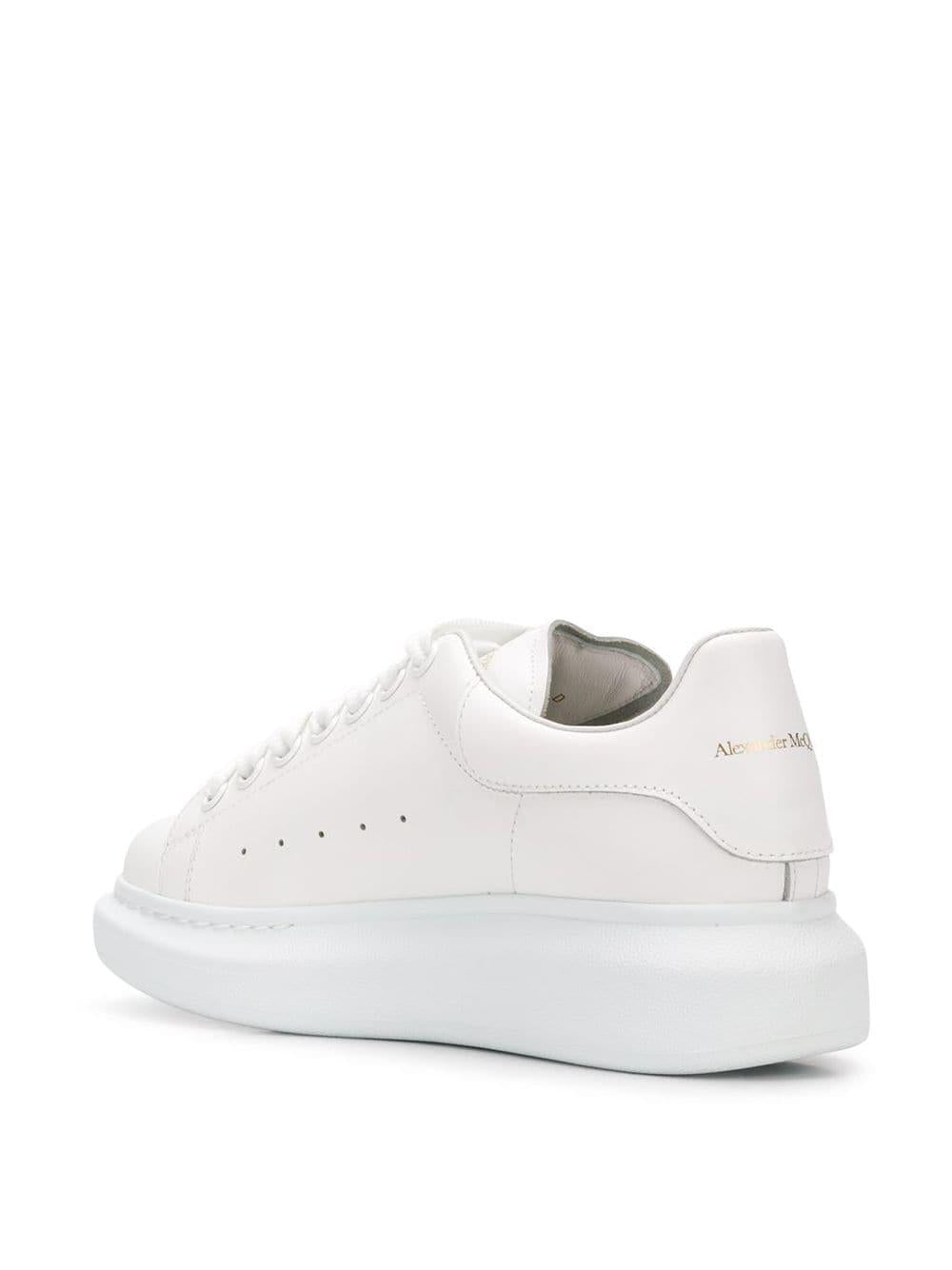 Sneakers oversize realizzate in pelle pe 2021 553770 WHGP09000 ALEXANDER McQUEEN