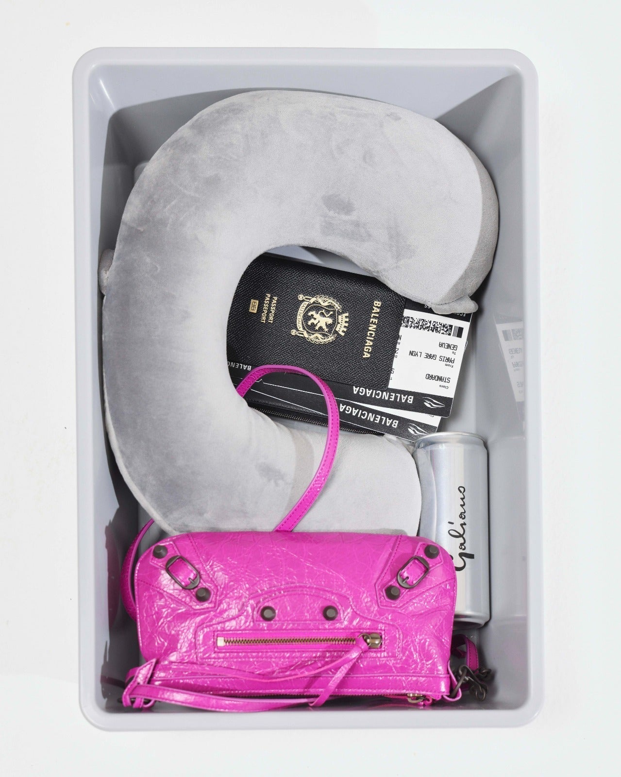 FASHION DEPARTURES