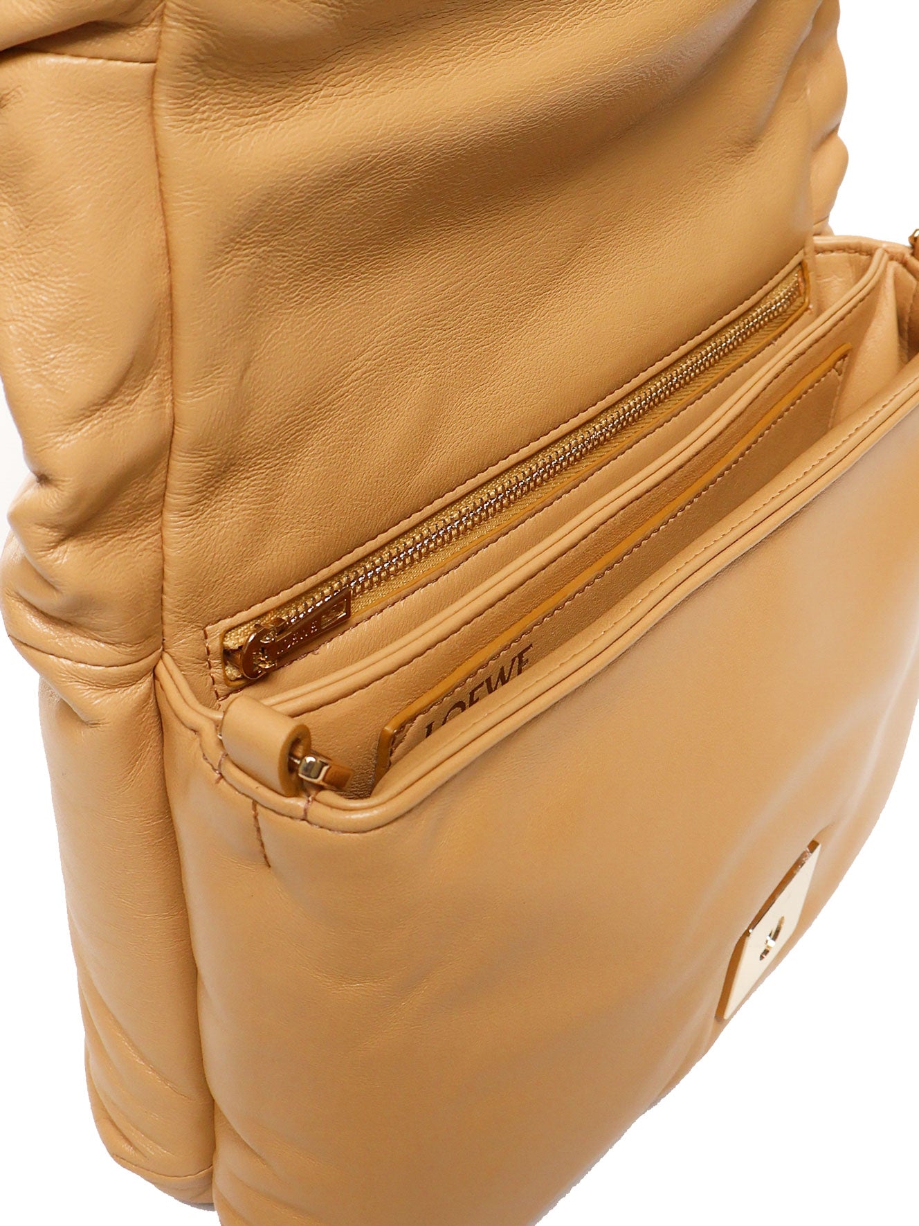 Borsa Puffer Goya in agnello nappato lucido AP40P41X01 GOYA PUFFER3150 LOEWE 
