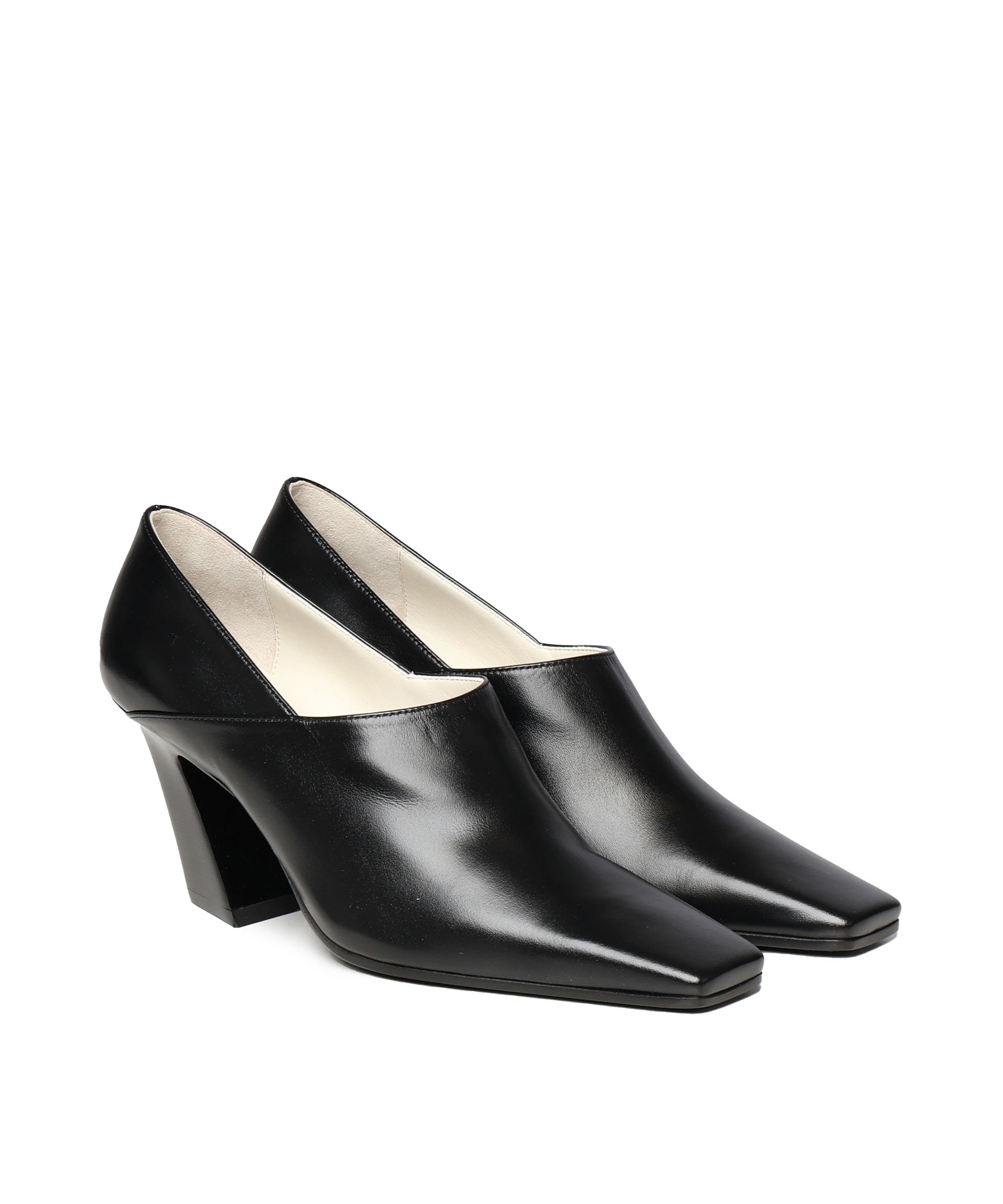Pump Lewis 806723 V4Q501000 BOTTEGA VENETA 