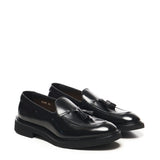 Mocassino con nappine in pelle DU3339VEROUF007 NN00 DOUCAL'S 