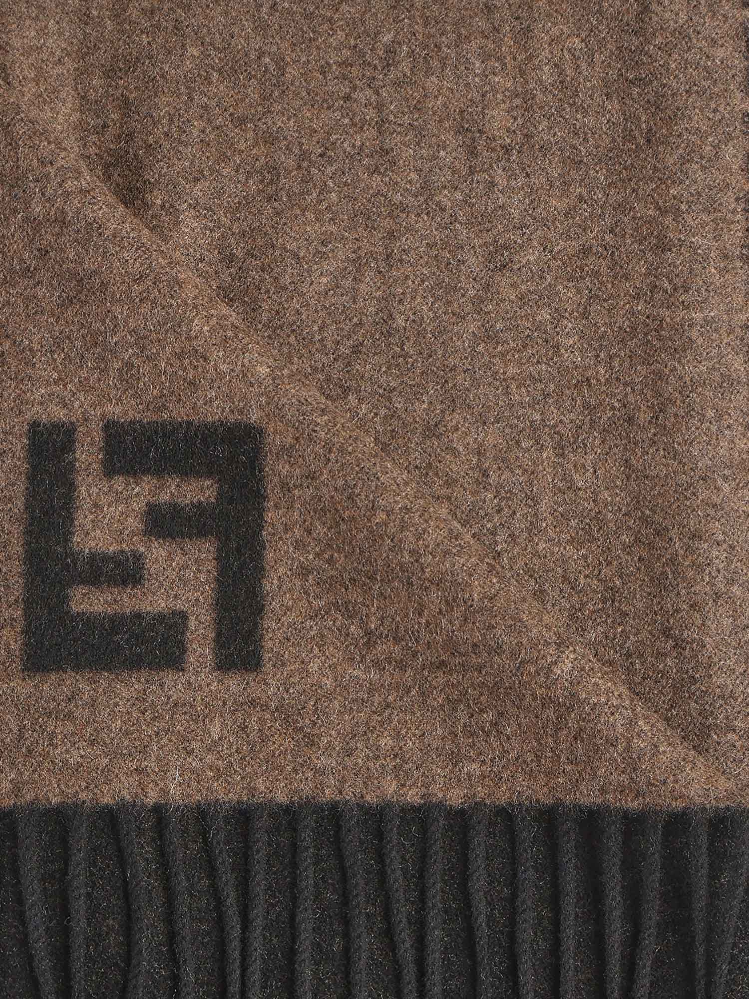 Sciarpa in lana e cashmere FXS734 AYBFF1TTF FENDI 