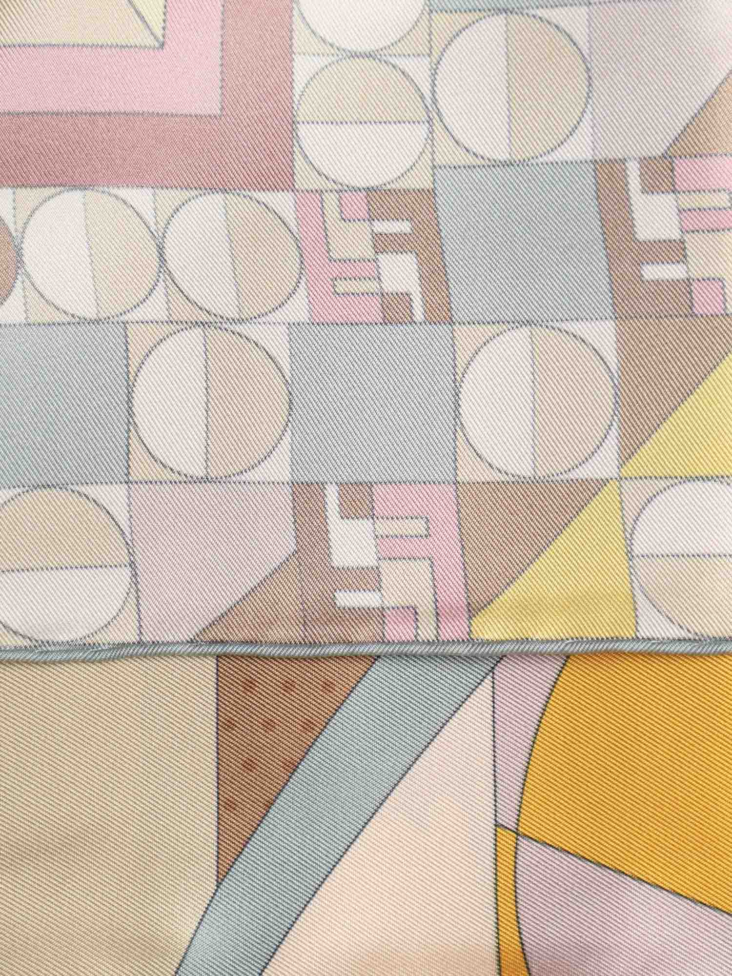 Foulard in seta 'Moonlight Echoes' FXT091 AYL8F0B8Y FENDI 