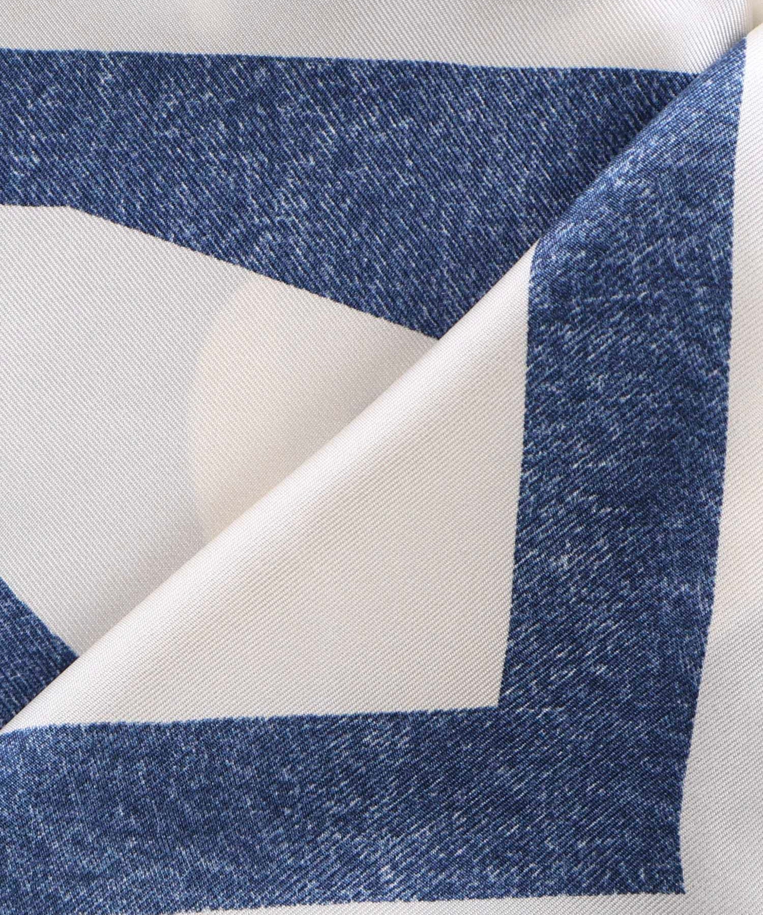 Foulard in seta con stampa 310206 784121002 FERRAGAMO 