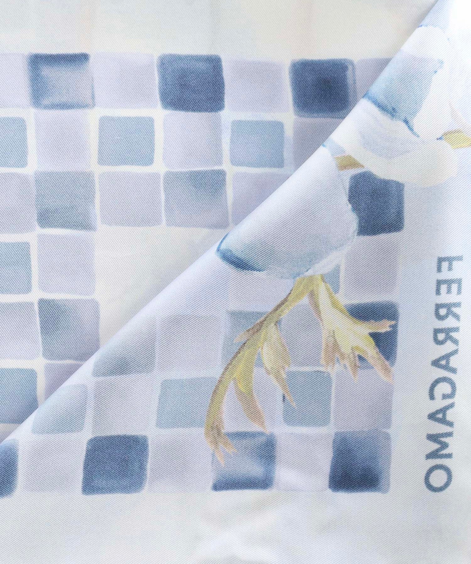 Foulard in seta con stampa 310207 785305003 FERRAGAMO 