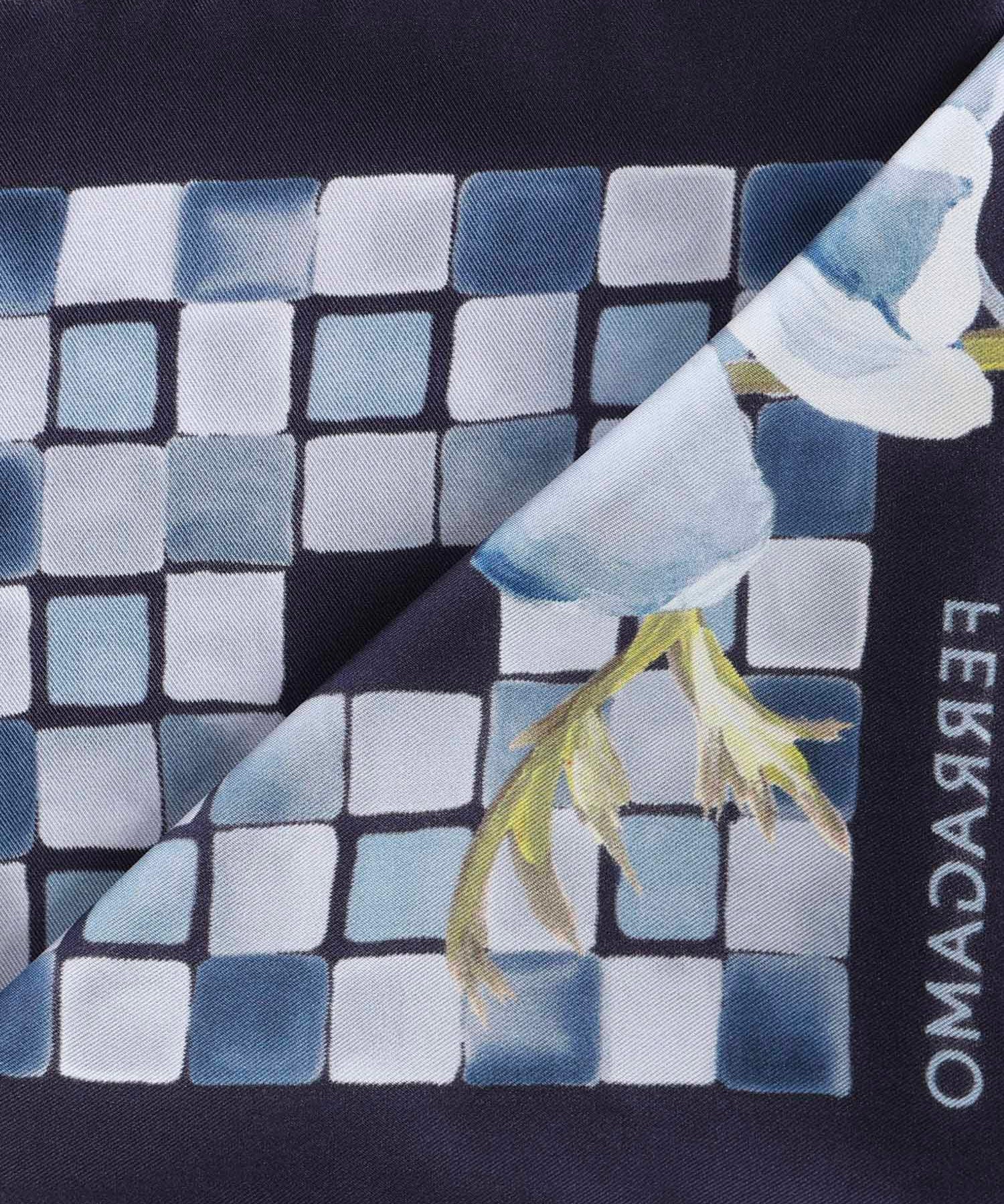 Foulard in seta con stampa 310207 785306004 FERRAGAMO 