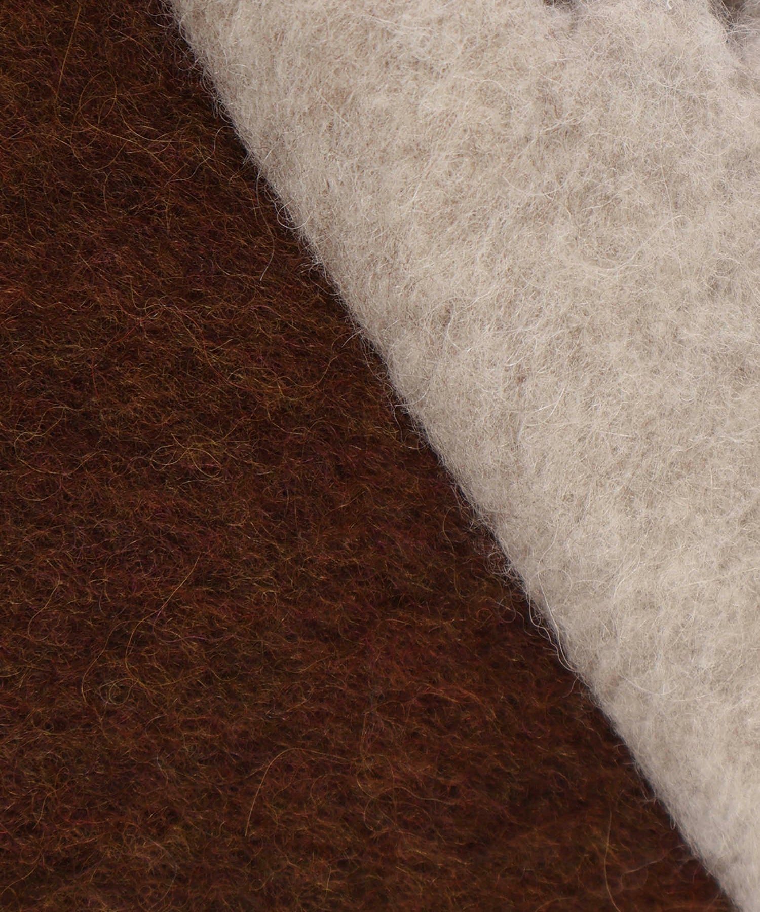 Sciarpa in misto lana e alpaca FSA7SS1W01 1225 LOEWE 