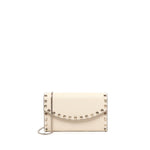 Portafoglio Rockstud in pelle con catena 7W2P0AR6 VSHI16 VALENTINO GARAVANI 