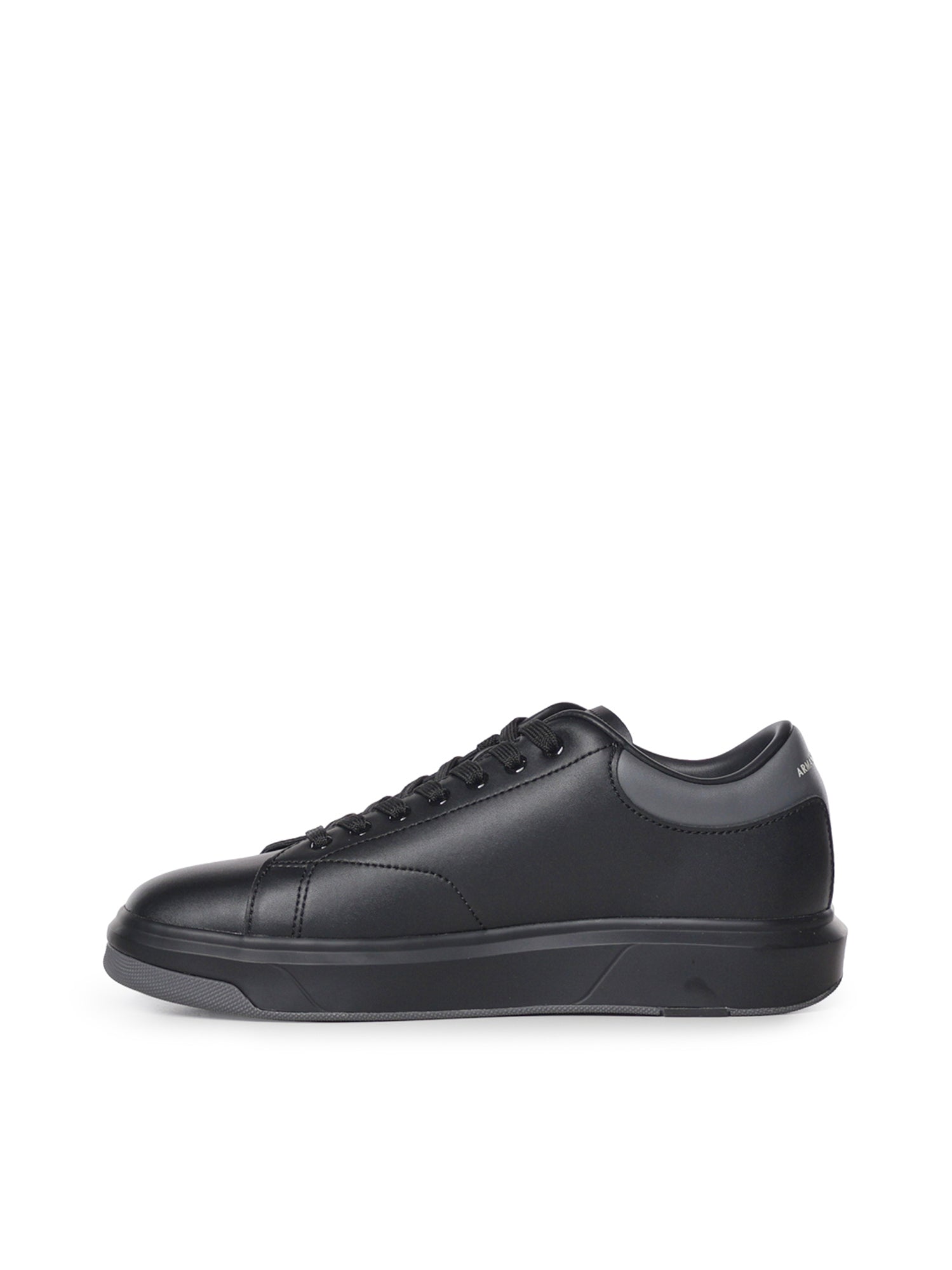 Sneaker in pelle con logo XUX123 XV534MC694 ARMANI EXCHANGE 