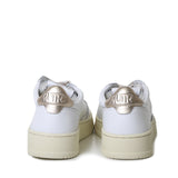 Sneakers Medalist low in pelle<BR/> AULW LL06 AUTRY 