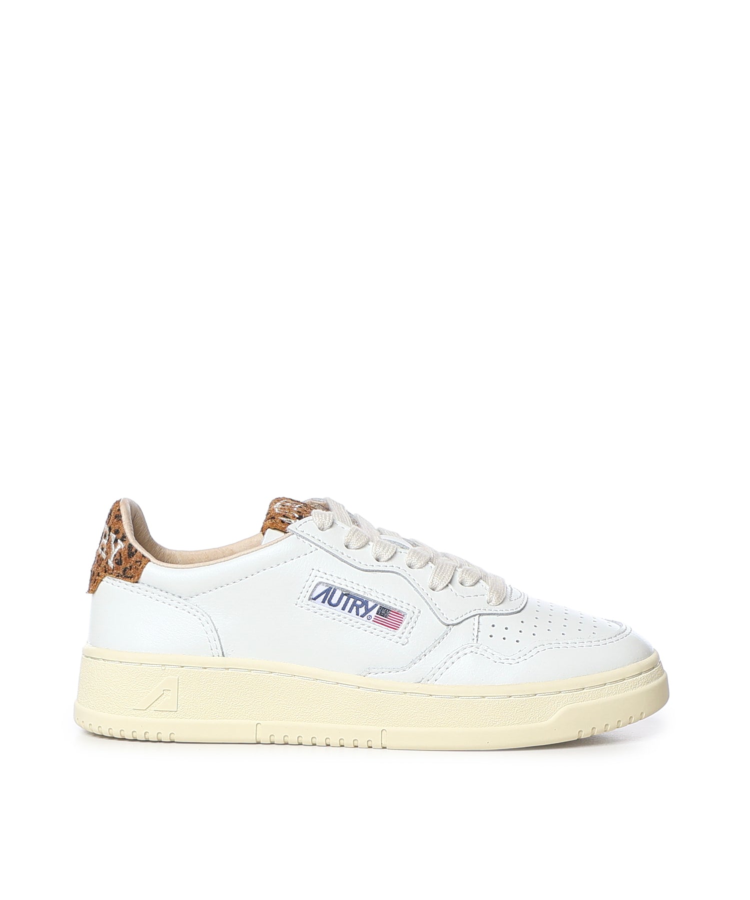 Sneaker Medalist low in pelle AULW HJ02 AUTRY 