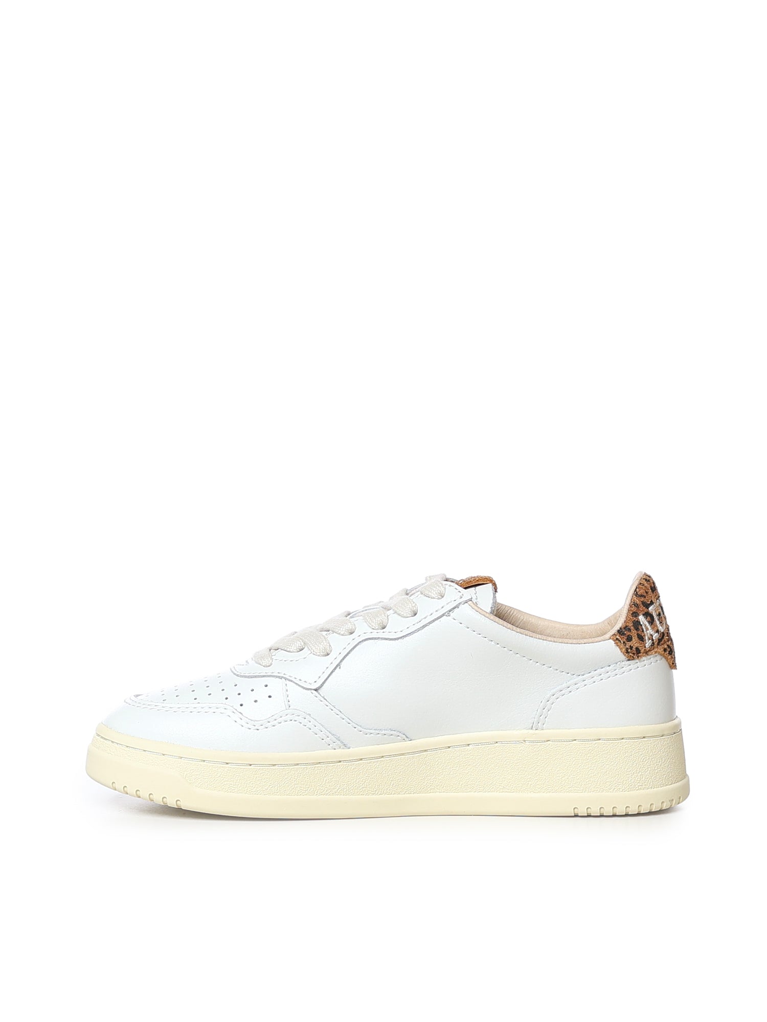 Sneaker Medalist low in pelle AULW HJ02 AUTRY 