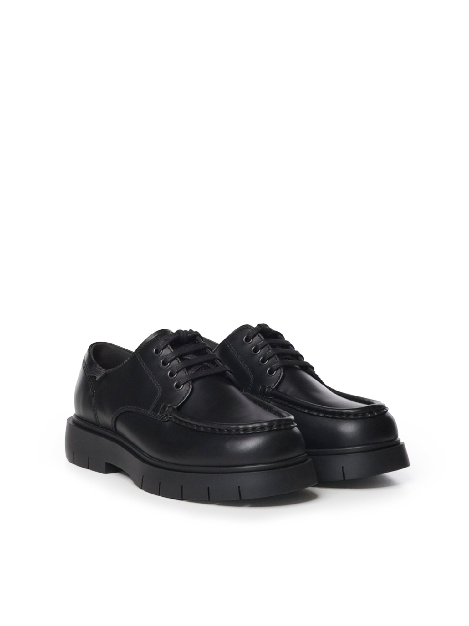 Stringate Alaro in pelle K101136 002 CAMPER 