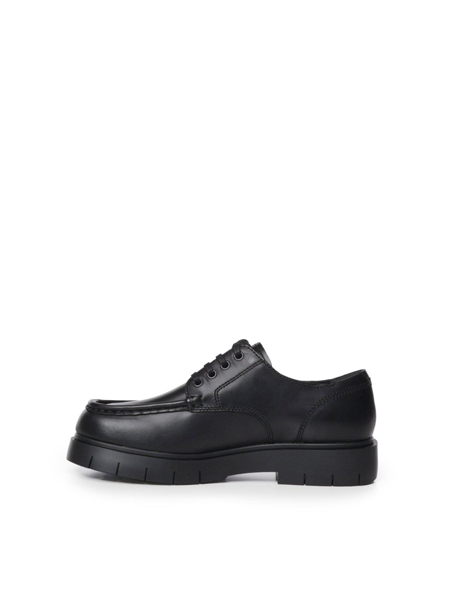 Stringate Alaro in pelle K101136 002 CAMPER 