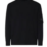 Pullover in lana merino con logo 21CMKN069A 005528A999 C.P. COMPANY 