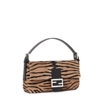 Borsa Baguette® 26424  in pelle effetto cavallino con stampa tigrata 8BR850 B16BF0ERR FENDI 