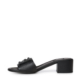 Slide Baguette in pelle 8R8862 AQY2F0QA1 FENDI 