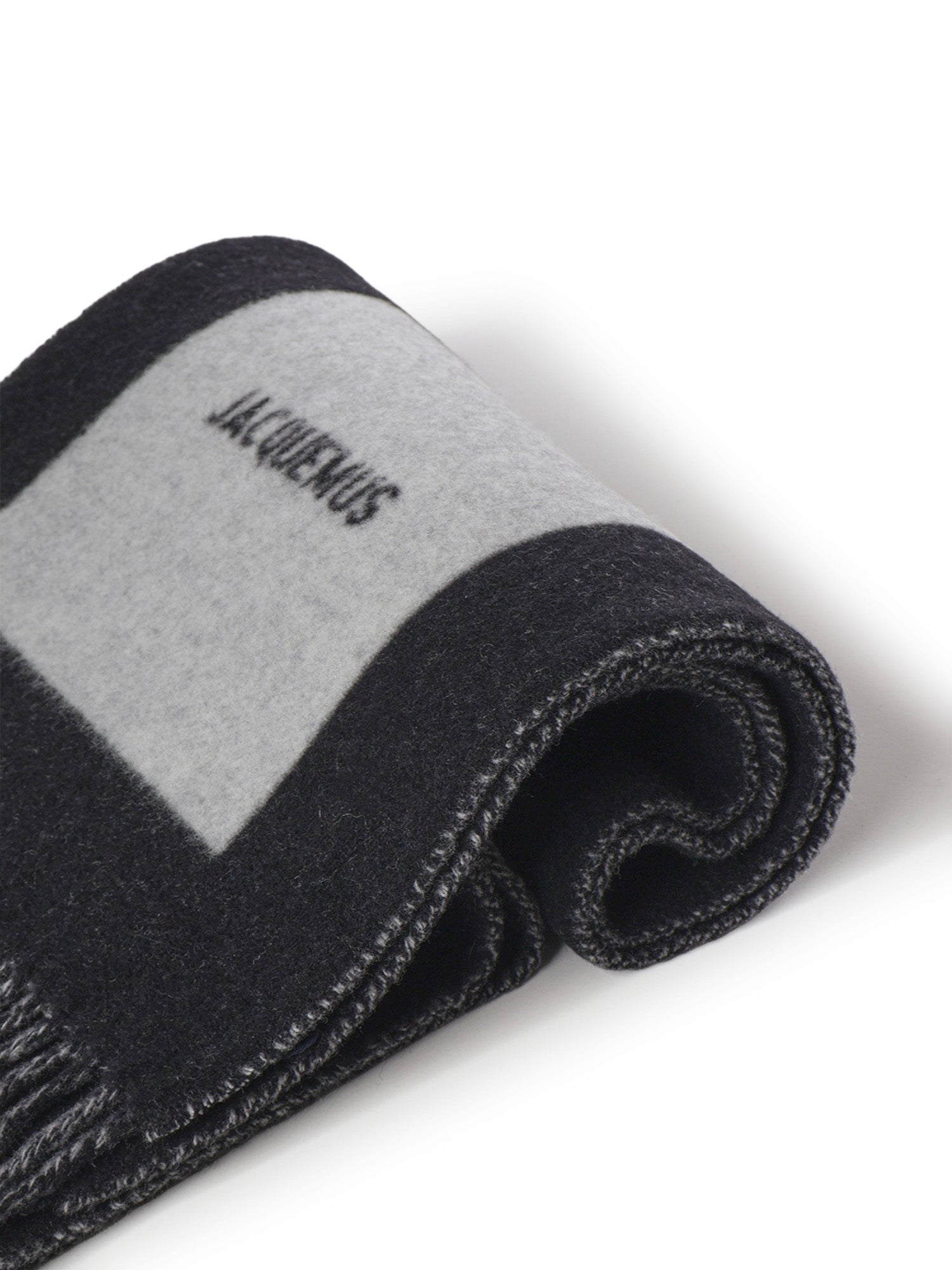 Sciarpa Rond Carré in lana ACU00579AOT4044 090 JACQUEMUS 