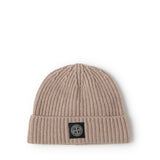 Beanie in maglia a costine con patch logo L2S15N100012 S00B4V0M94 STONE ISLAND 