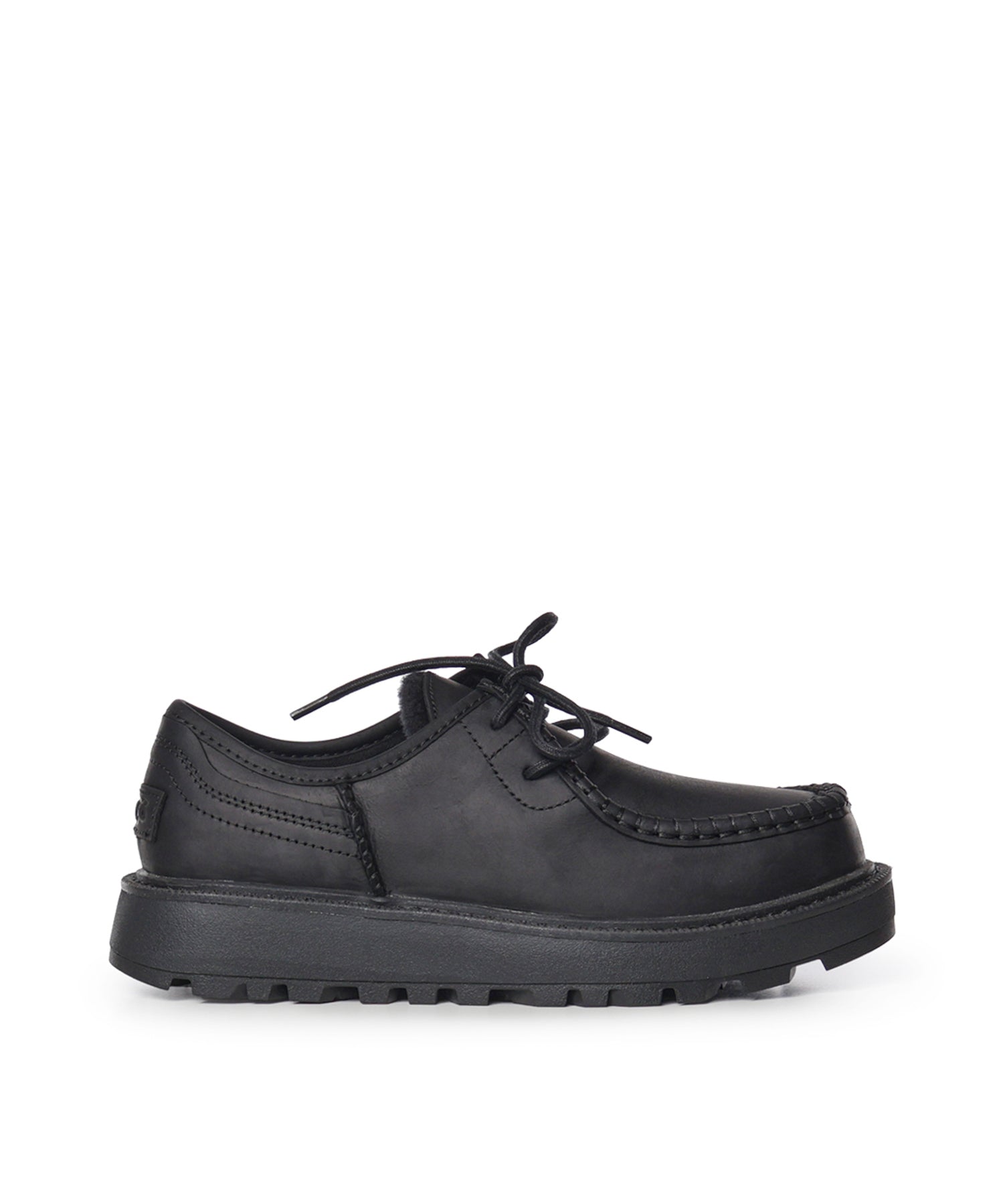 Stringate Chukka Loften in pelle 1180496 BLK UGG 