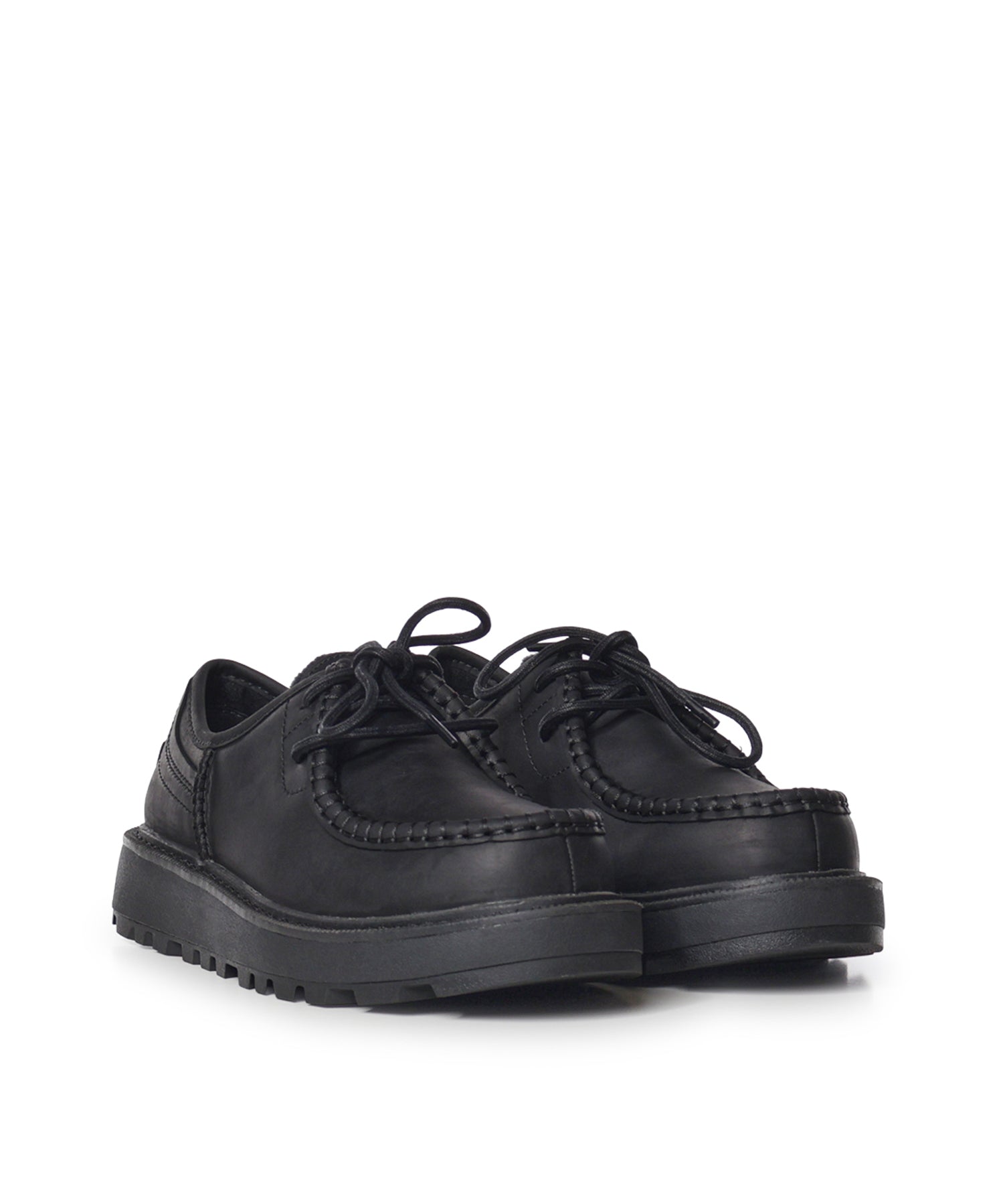 Stringate Chukka Loften in pelle 1180496 BLK UGG 