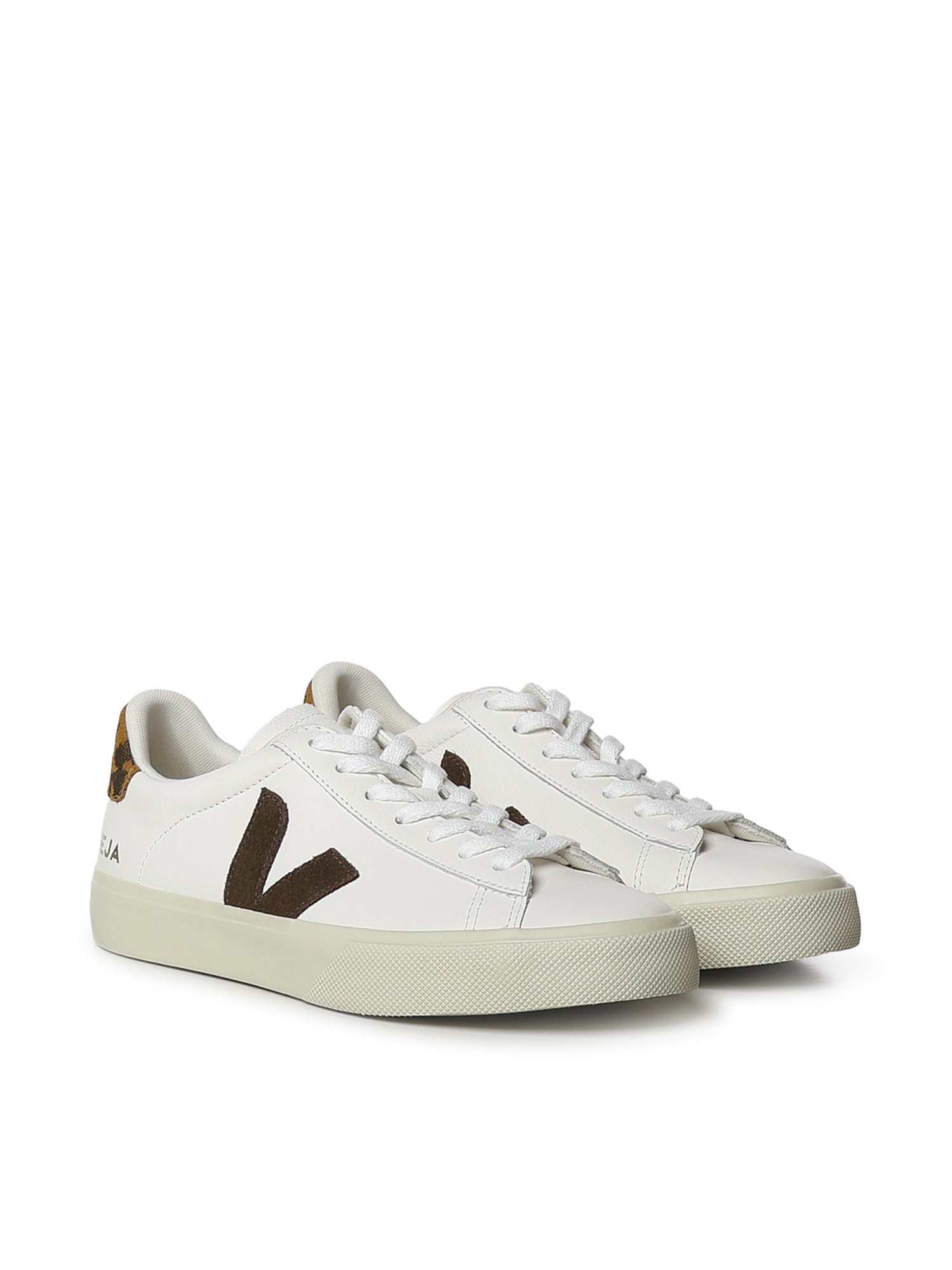 Sneaker Campo in pelle CP0522367  VEJA 
