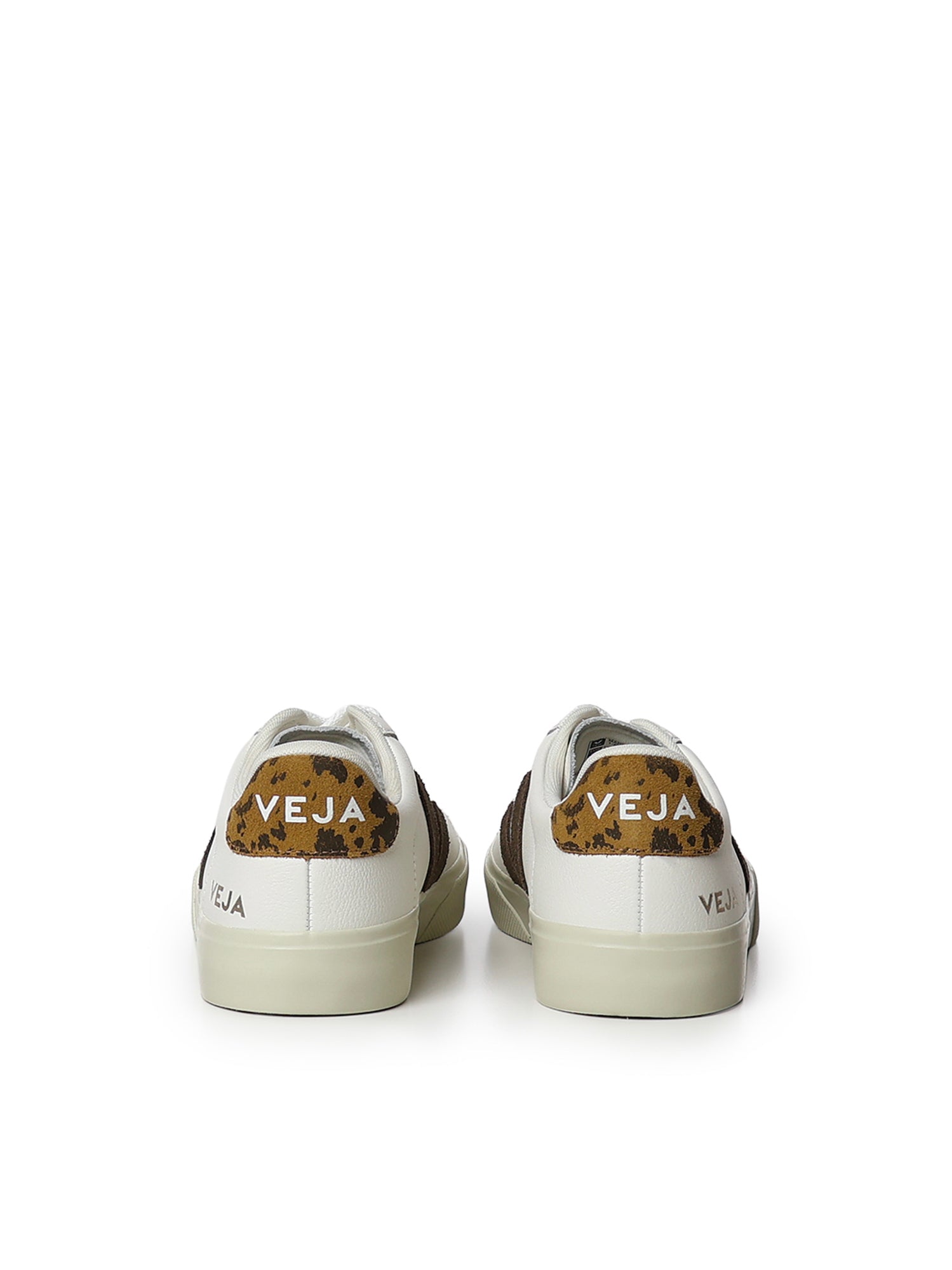 Sneaker Campo in pelle CP0522367  VEJA 