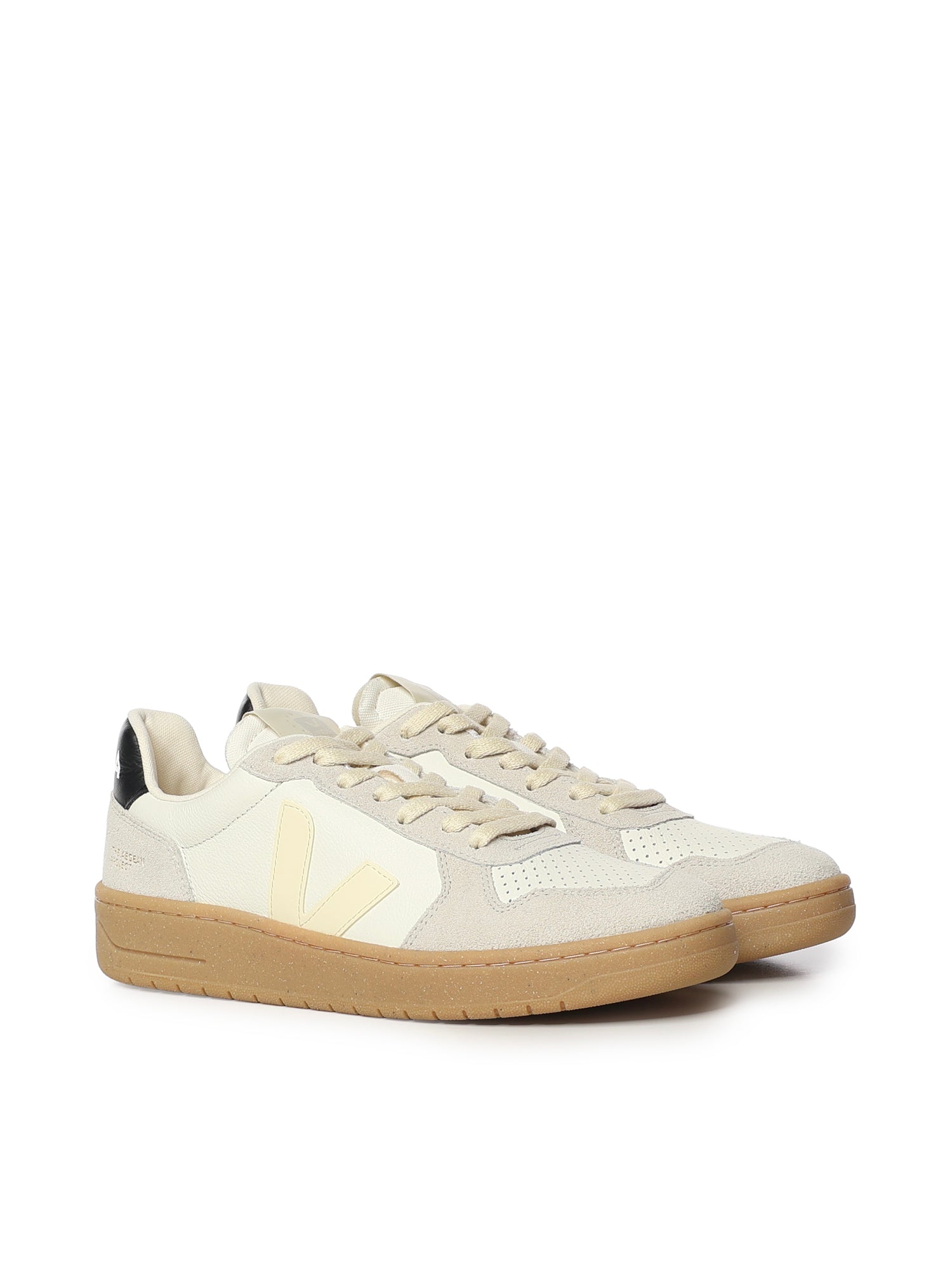 Sneaker V-82 VE3320942  VEJA 
