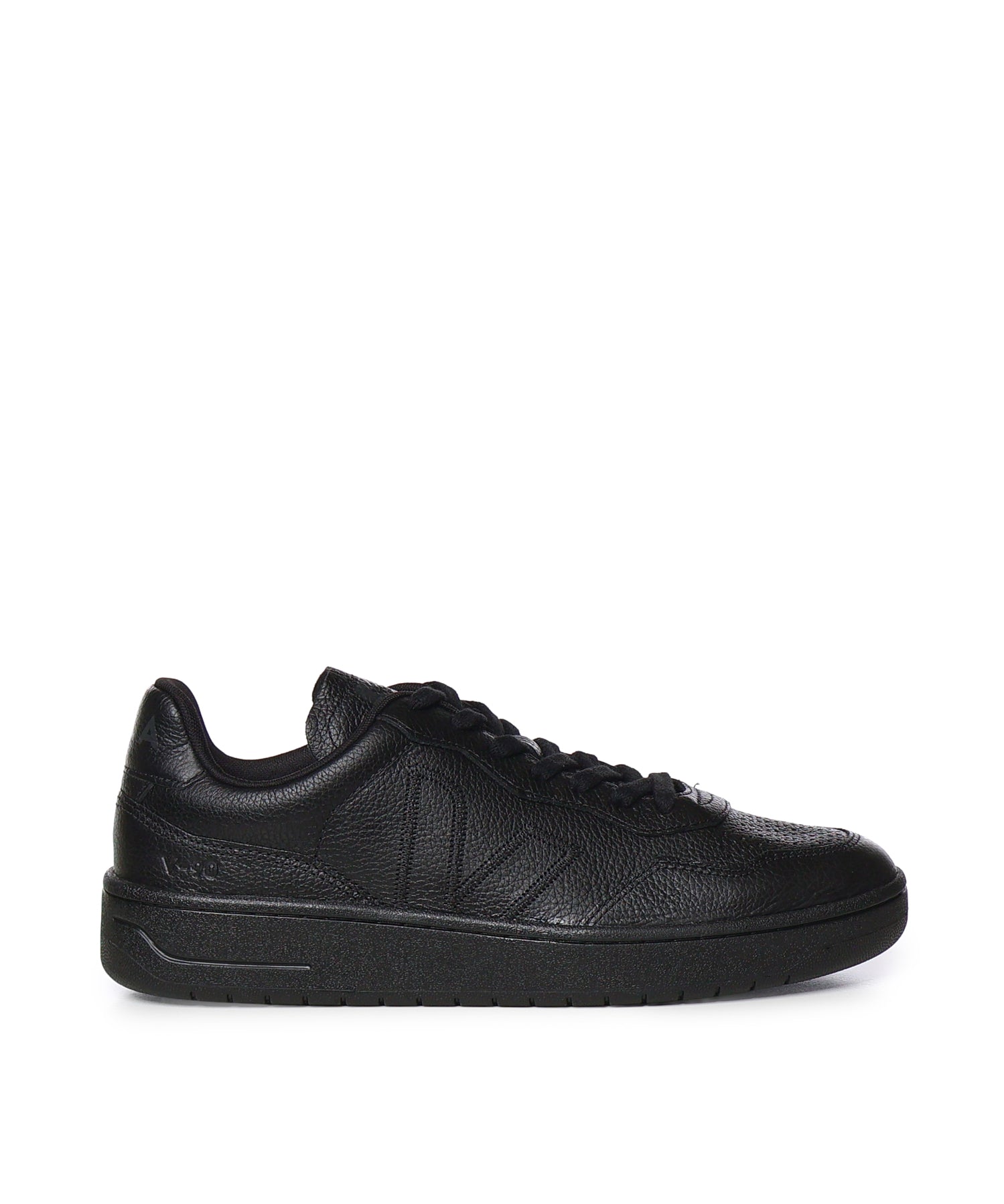 Sneaker V-90 in pelle VZ2021976  VEJA 
