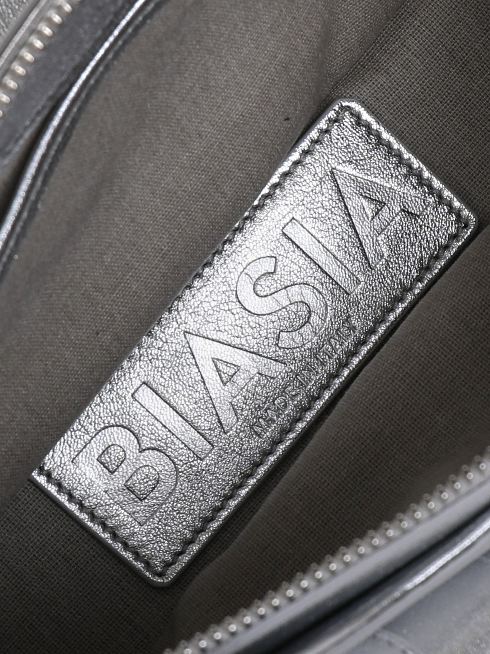 Borsa a spalla Y2K.001 FBBP70001LAM -ARGENTO/NICKEL BIASIA 