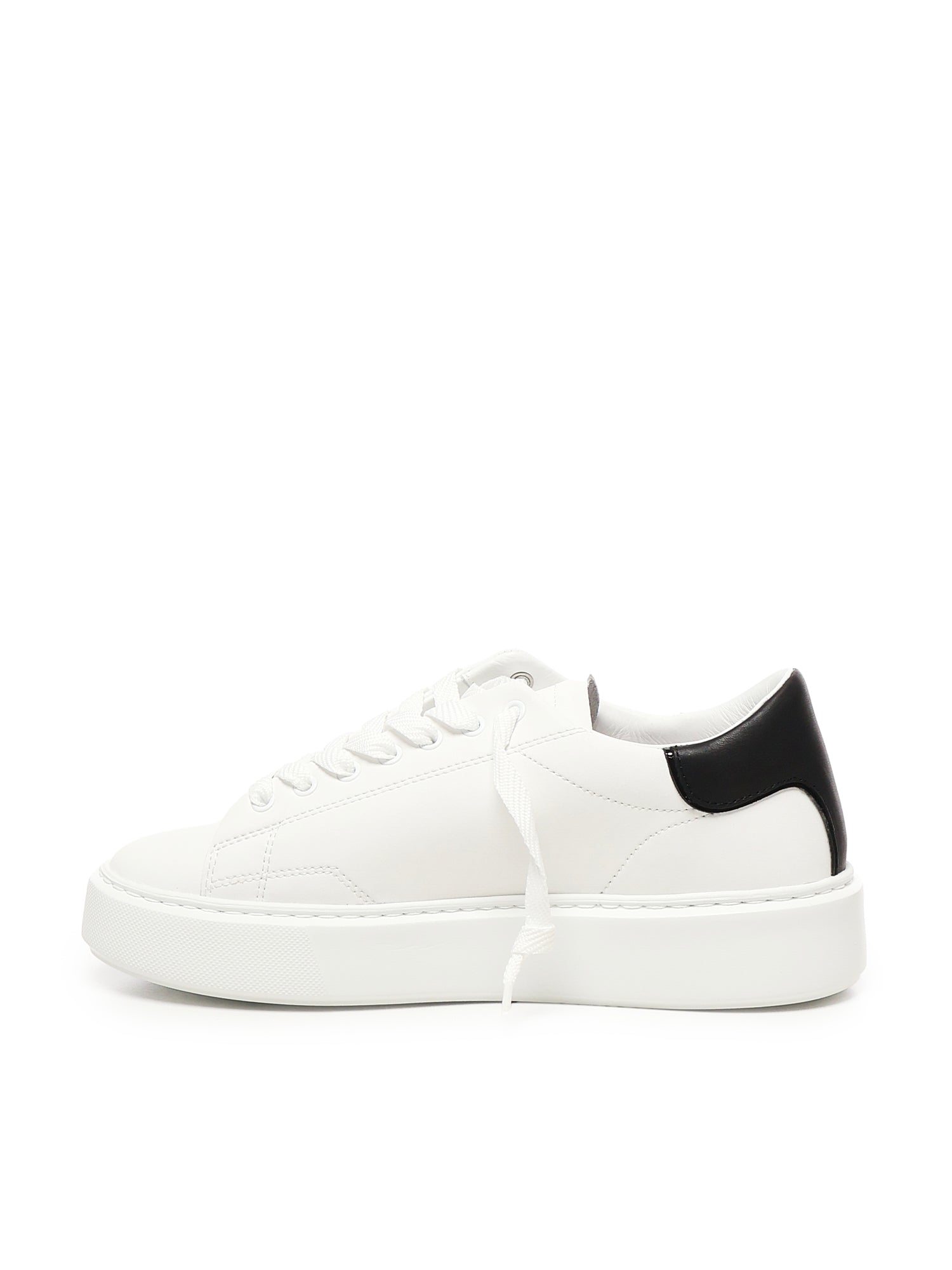 Sneakers Sfera in pelle W421 SF-CAWB D.A.T.E. 