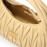 Borsa hobo Wander in nappa matelassé 5BC125 AN88F0K57 MIU MIU 