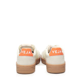 Sneakers V-82<BR/> VE3320758  VEJA 