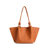 Borsa Finn medium in pelle E1U07110201 R41 COCCINELLE 