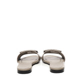 Slide Baguette in pelle 8R8136 AQY2F1MXM FENDI 