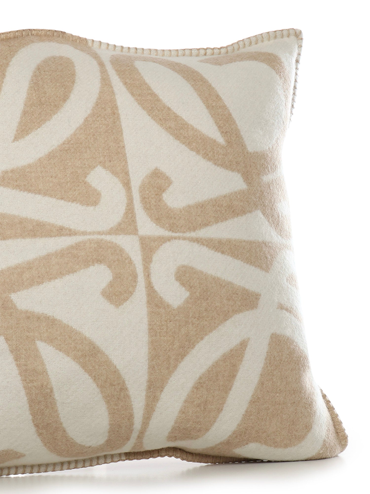 Cuscino in lana e cashmere TSF3HM2W02 2692 LOEWE 