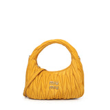 Borsa Wander in pelle scamosciata matelassé 5BC125 AB7OF0R55 MIU MIU 